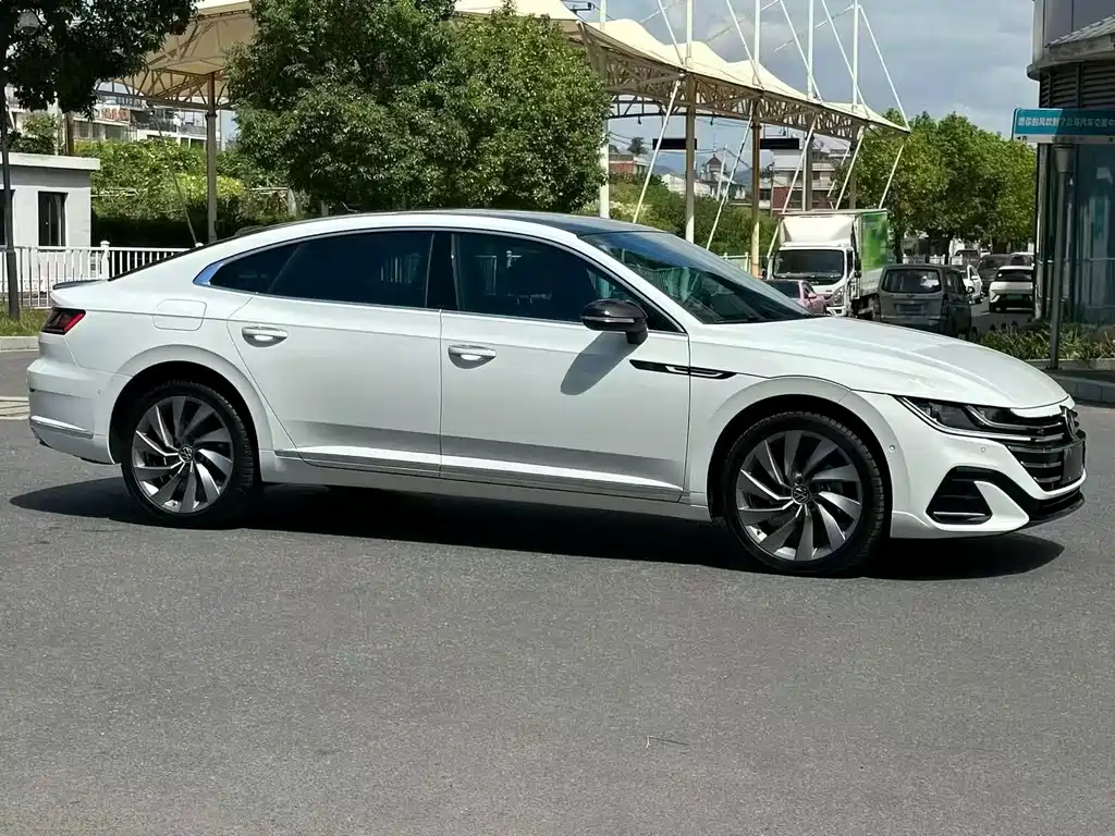 Volkswagen CC — миниатюра 3