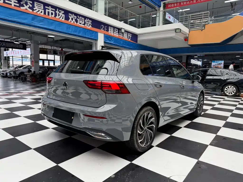 Volkswagen Golf — миниатюра 16