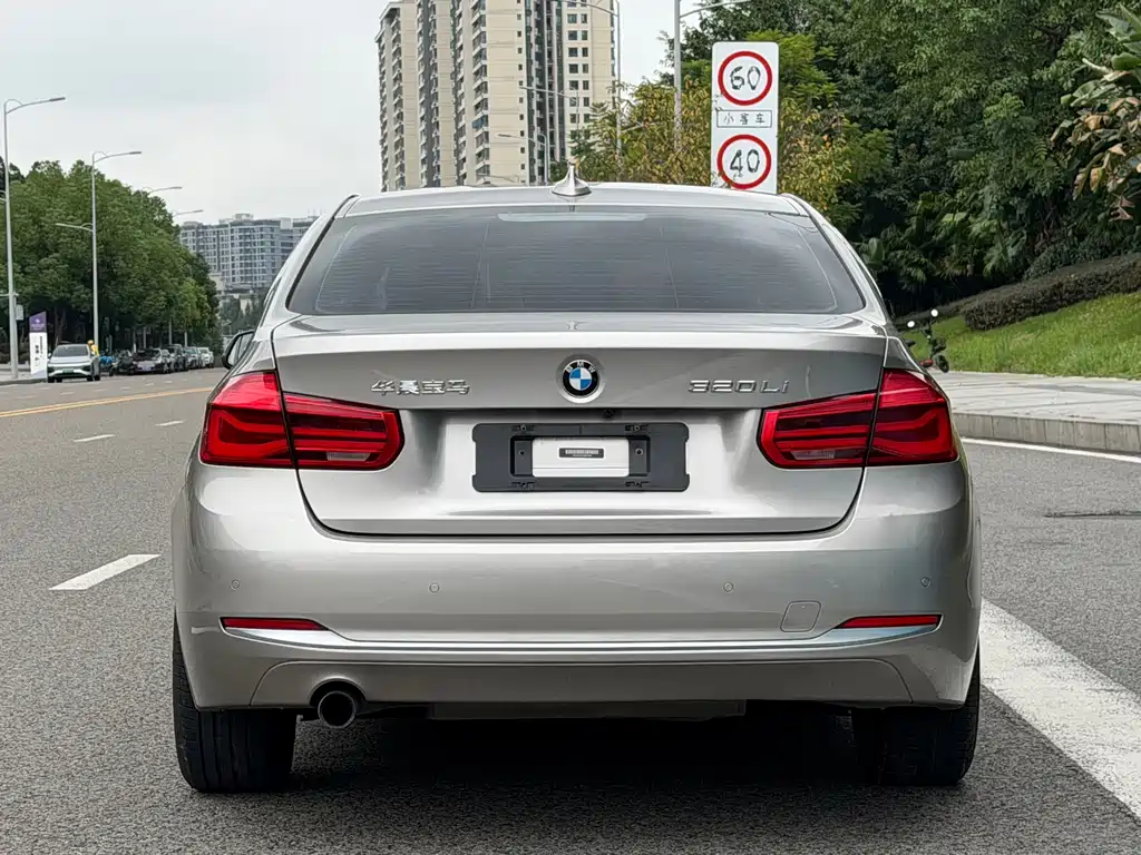 BMW 3 Series — миниатюра 23