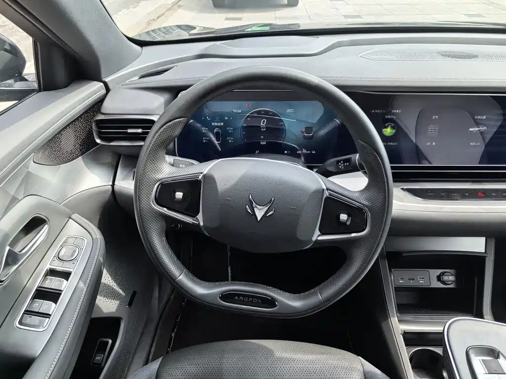 ARCFOX Alpha S — миниатюра 10
