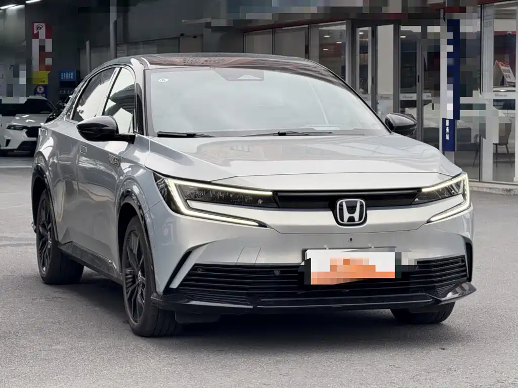 Honda e:NP2 2025