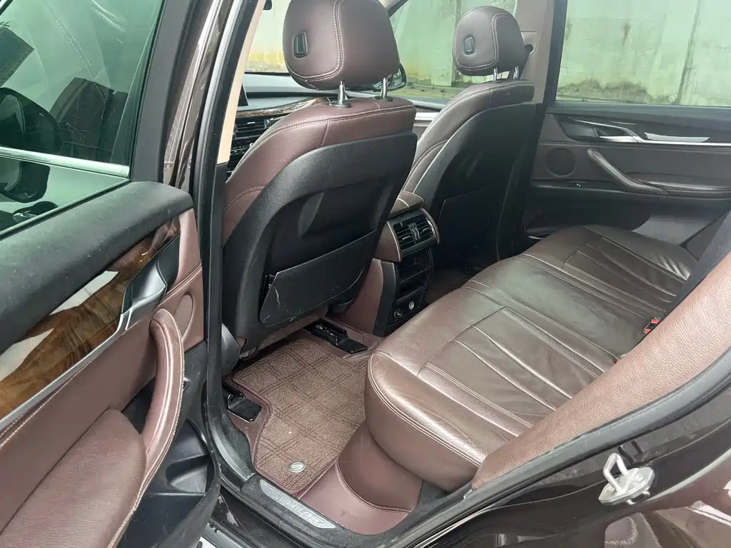 BMW X5 (Import) — миниатюра 12