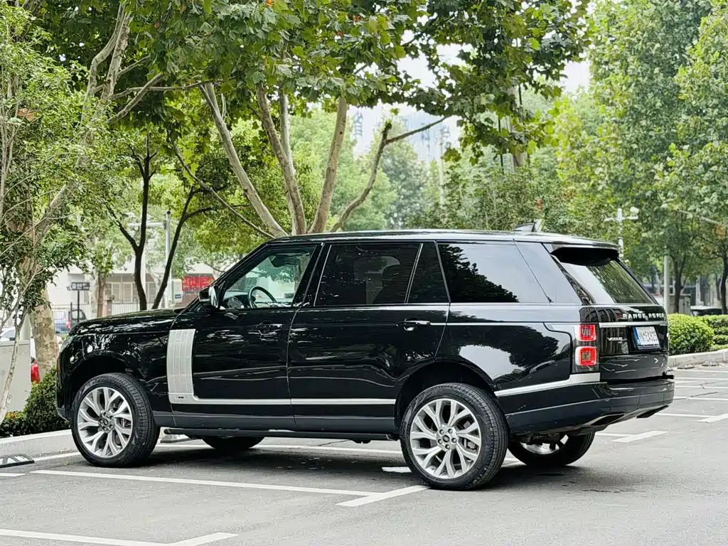 Land Rover Range Rover — миниатюра 10