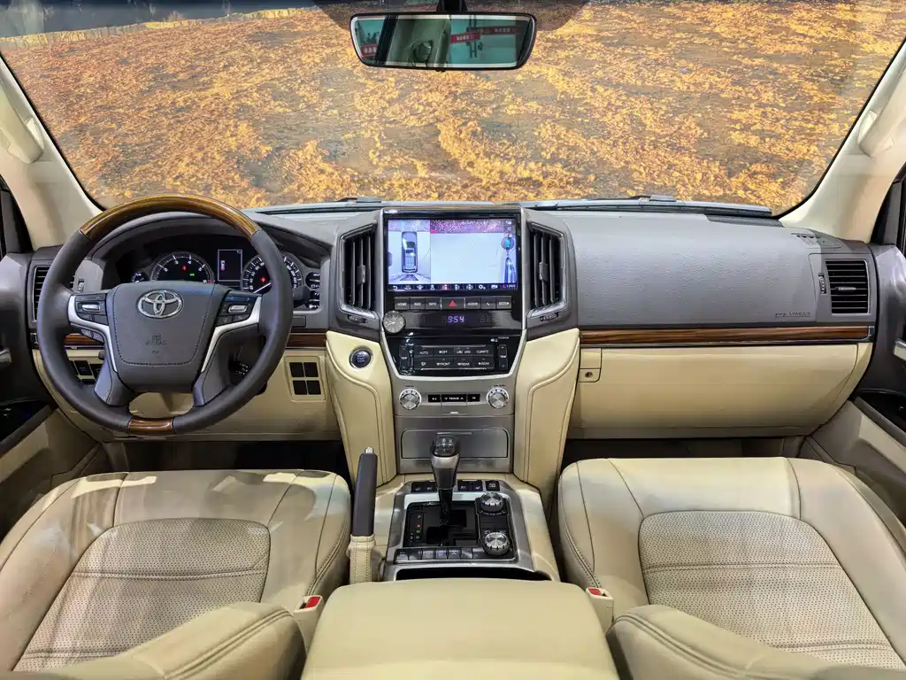 Toyota Land Cruiser 2017 5.7L EXR