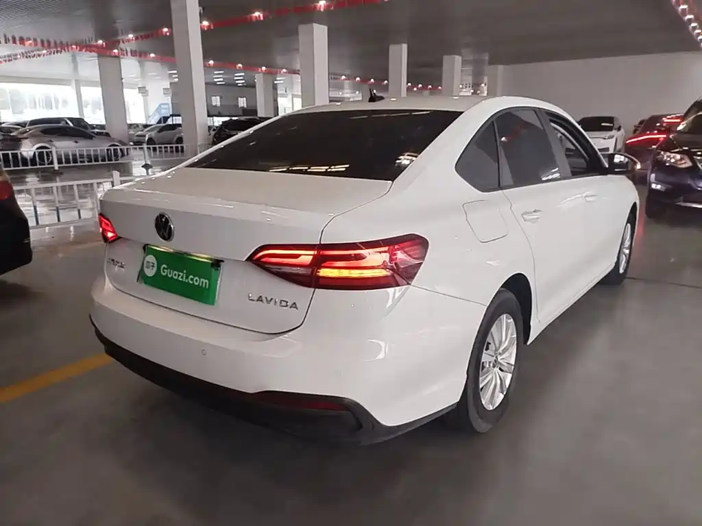 Volkswagen Lavida — миниатюра 7