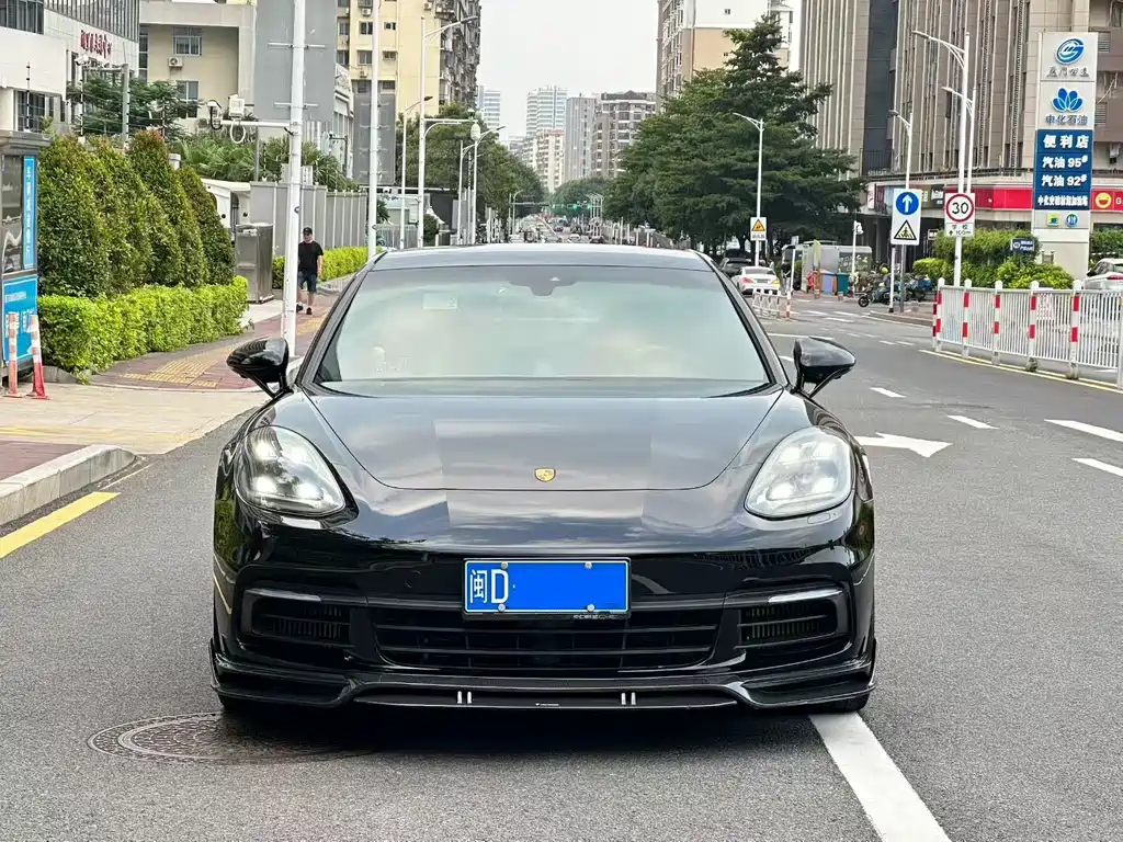 Porsche Panamera — миниатюра 2