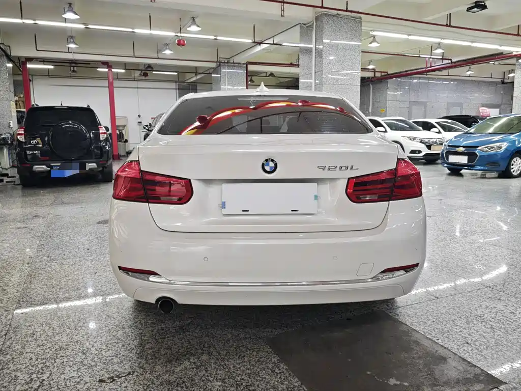 BMW 3 Series — миниатюра 15