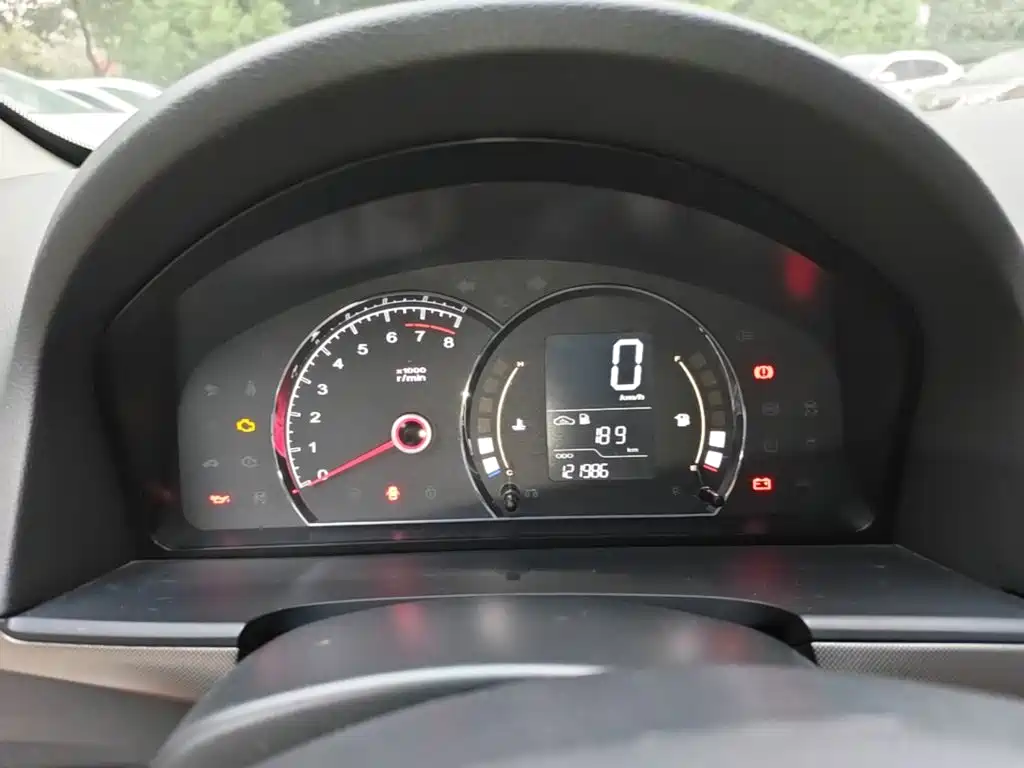 Roewe 350 — миниатюра 8