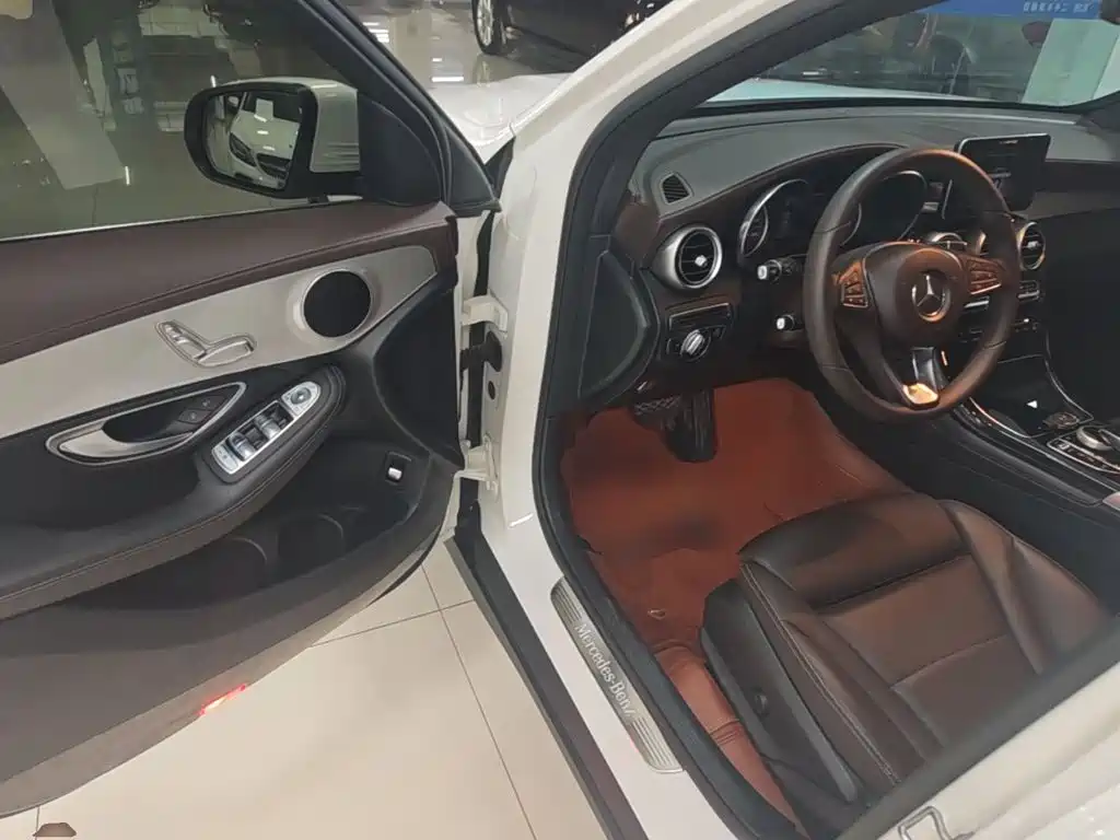 Mercedes-Benz GLC — миниатюра 16