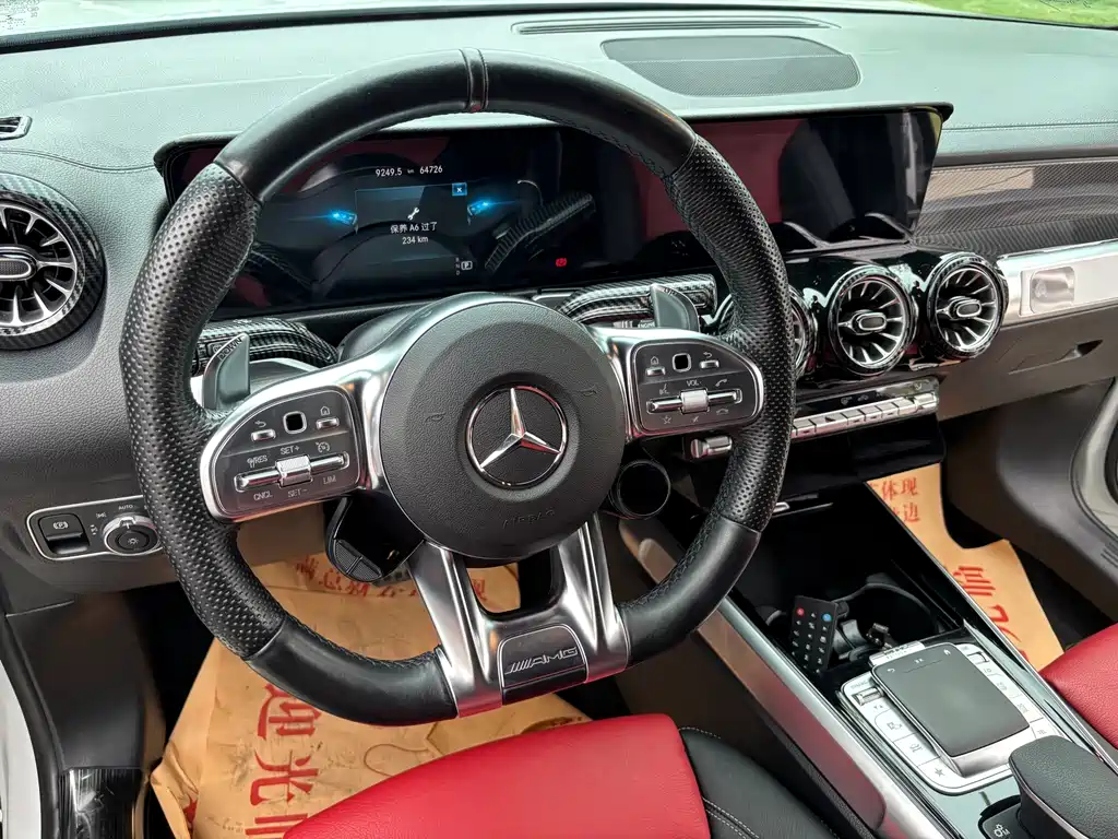 Mercedes-Benz GLB AMG — миниатюра 8