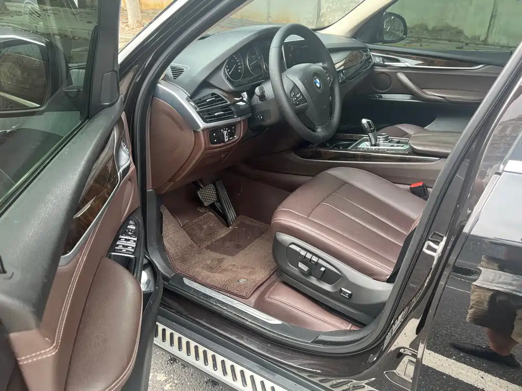 BMW X5 (Import) — миниатюра 7