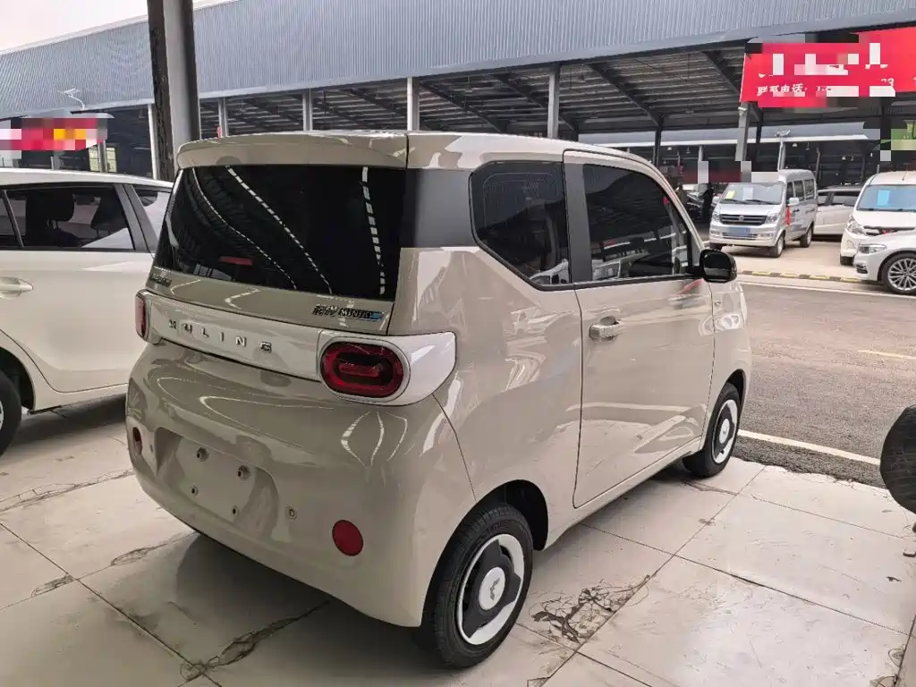 Wuling MINIEV — миниатюра 7
