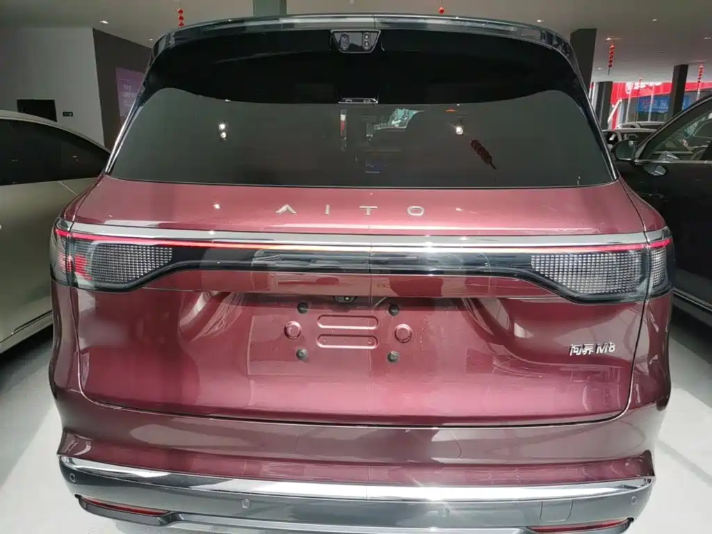 Aito M8 2025 Ultra 53.4kWh 6 мест (192 ）