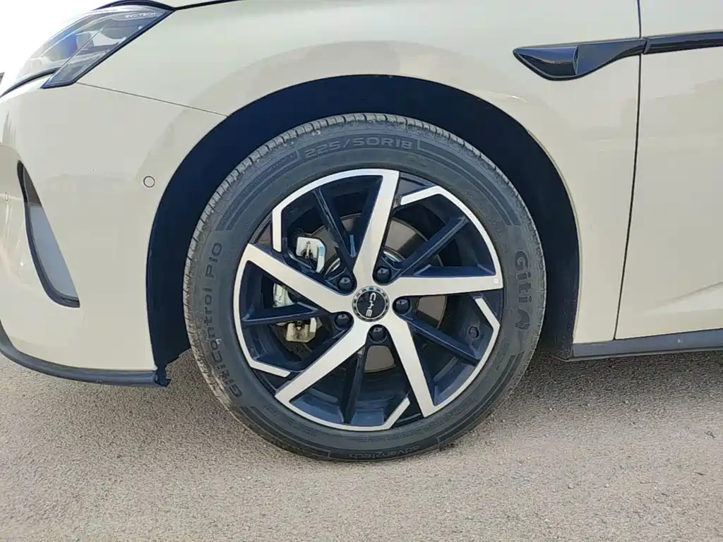BYD Seal 07 DM-i — миниатюра 23