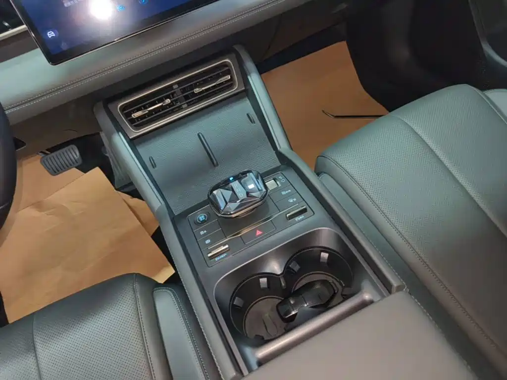 BYD Qin L — миниатюра 14
