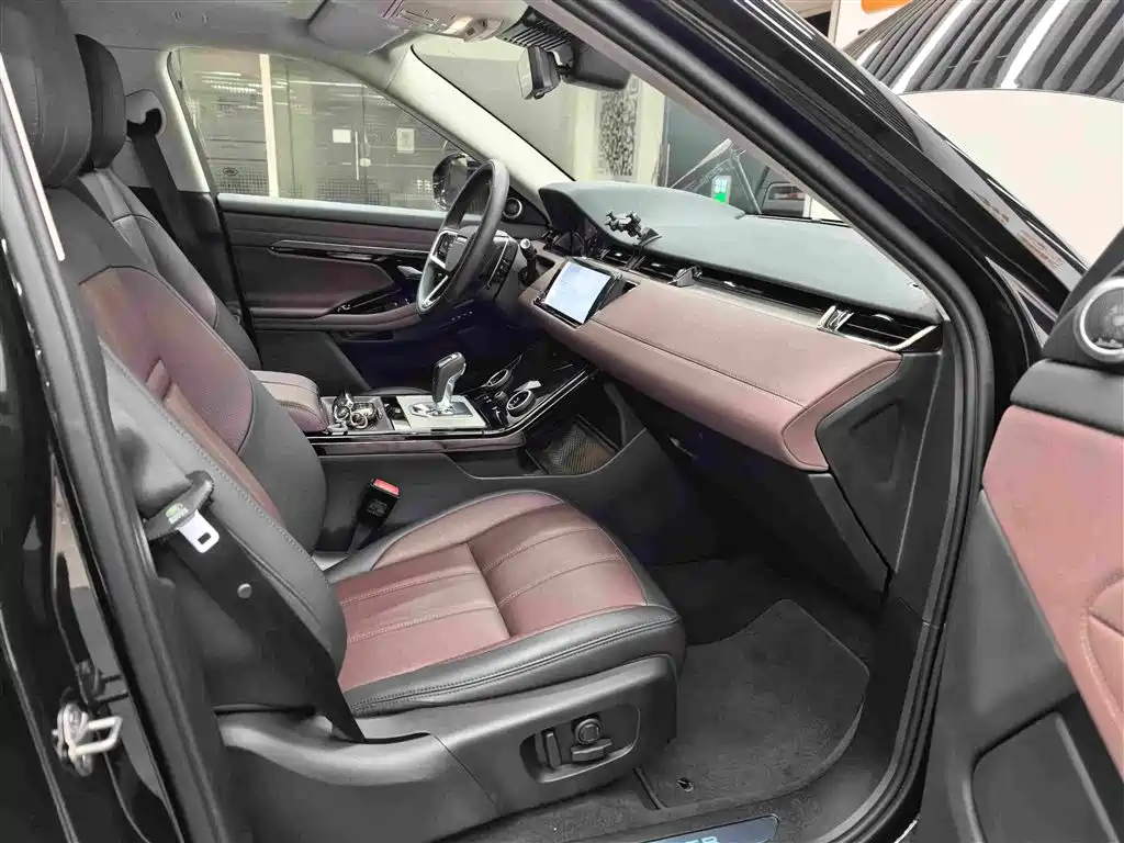 Land Rover Evoque — миниатюра 13