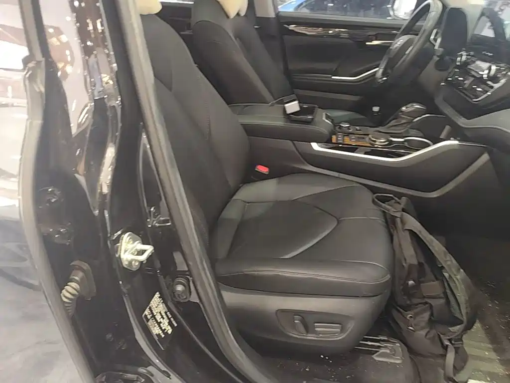 Toyota Highlander — миниатюра 25