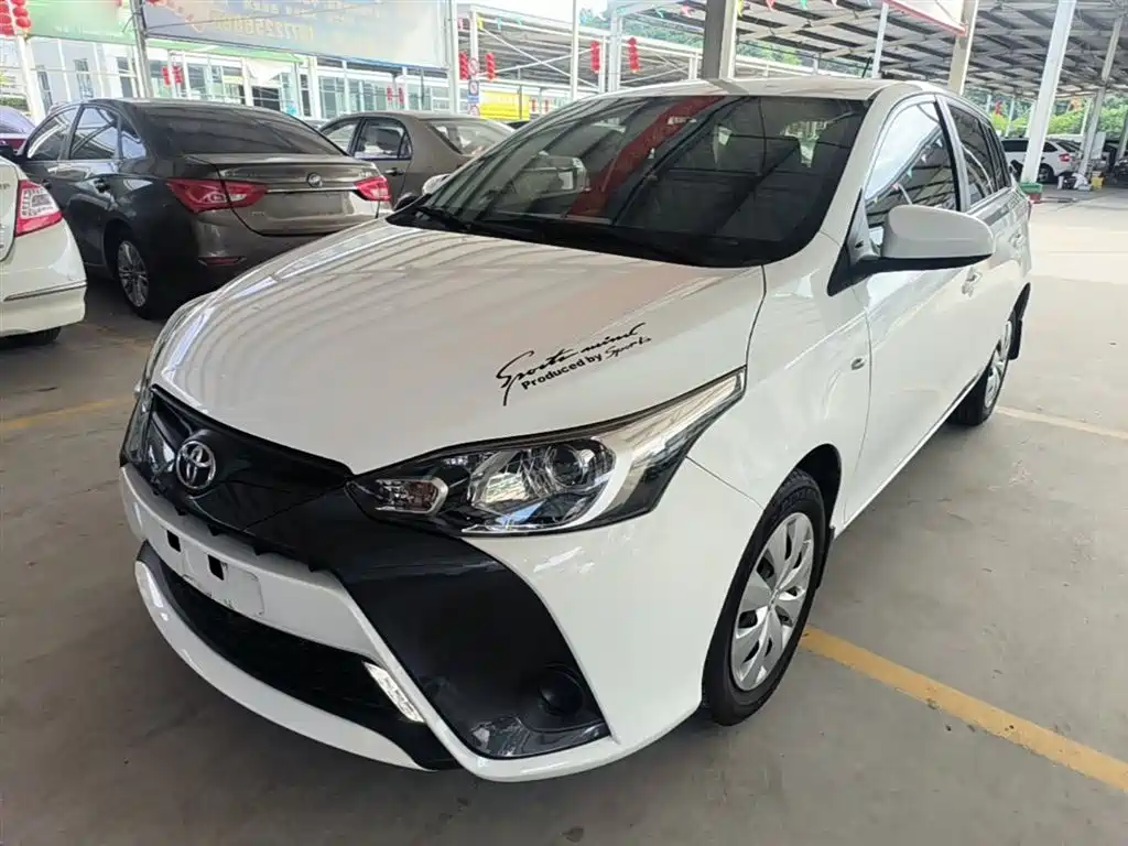 Toyota Yaris L 2020