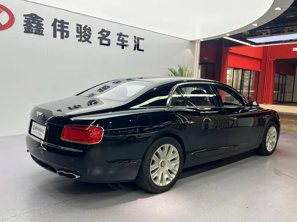 Bentley Flying Spur — миниатюра 16