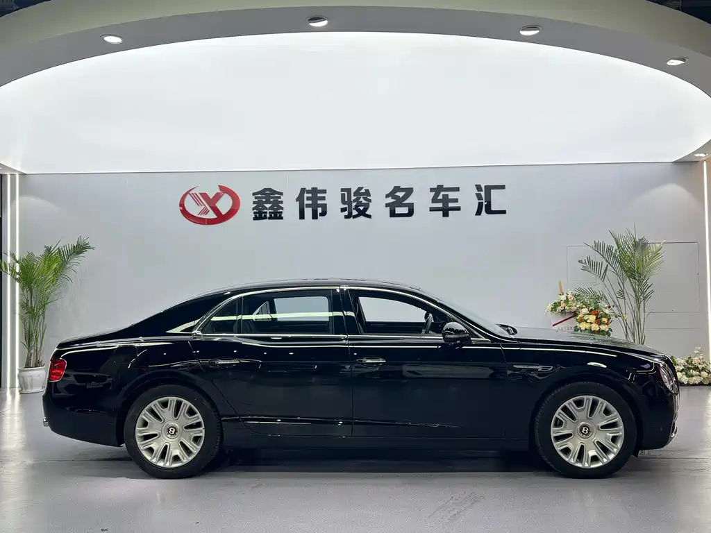Bentley Flying Spur — миниатюра 5