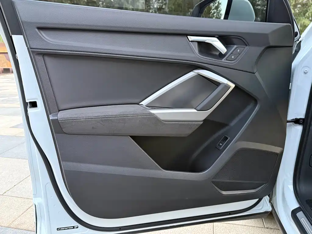 Audi Q3 — миниатюра 16