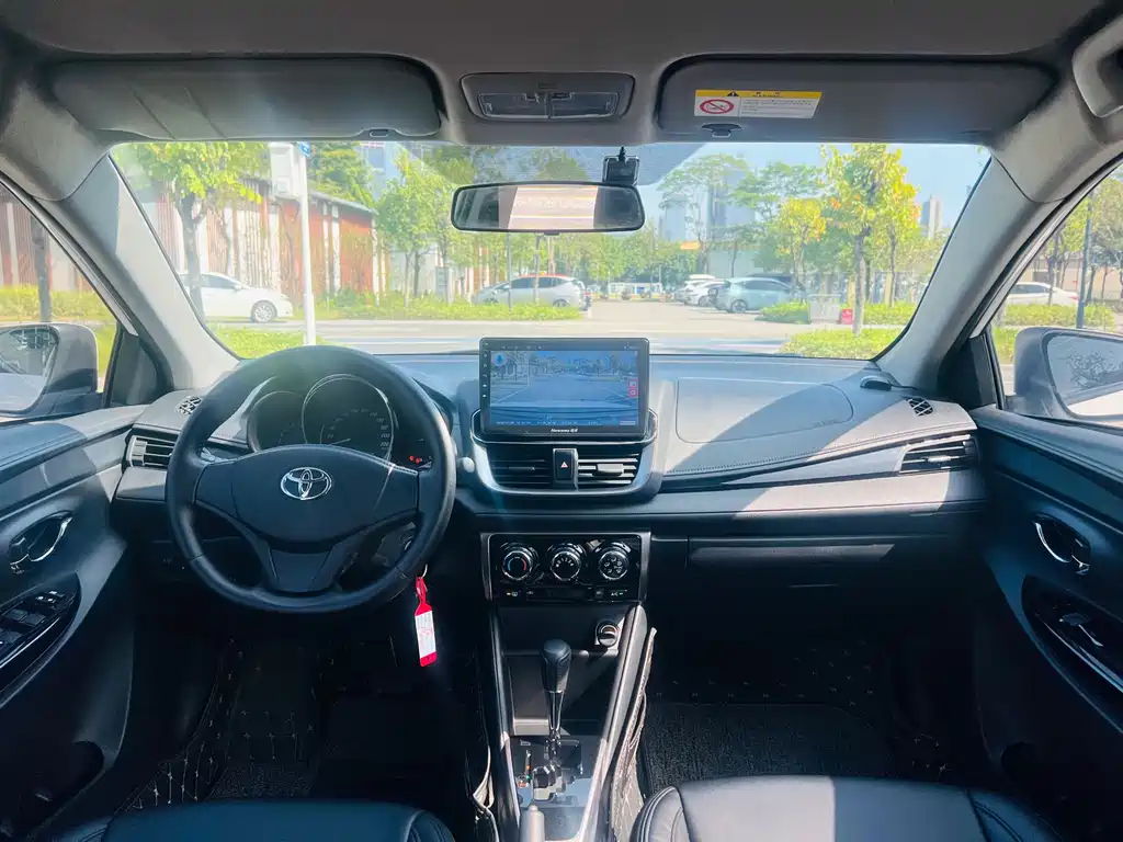 TOYOTA YARIS L ZHIXUAN