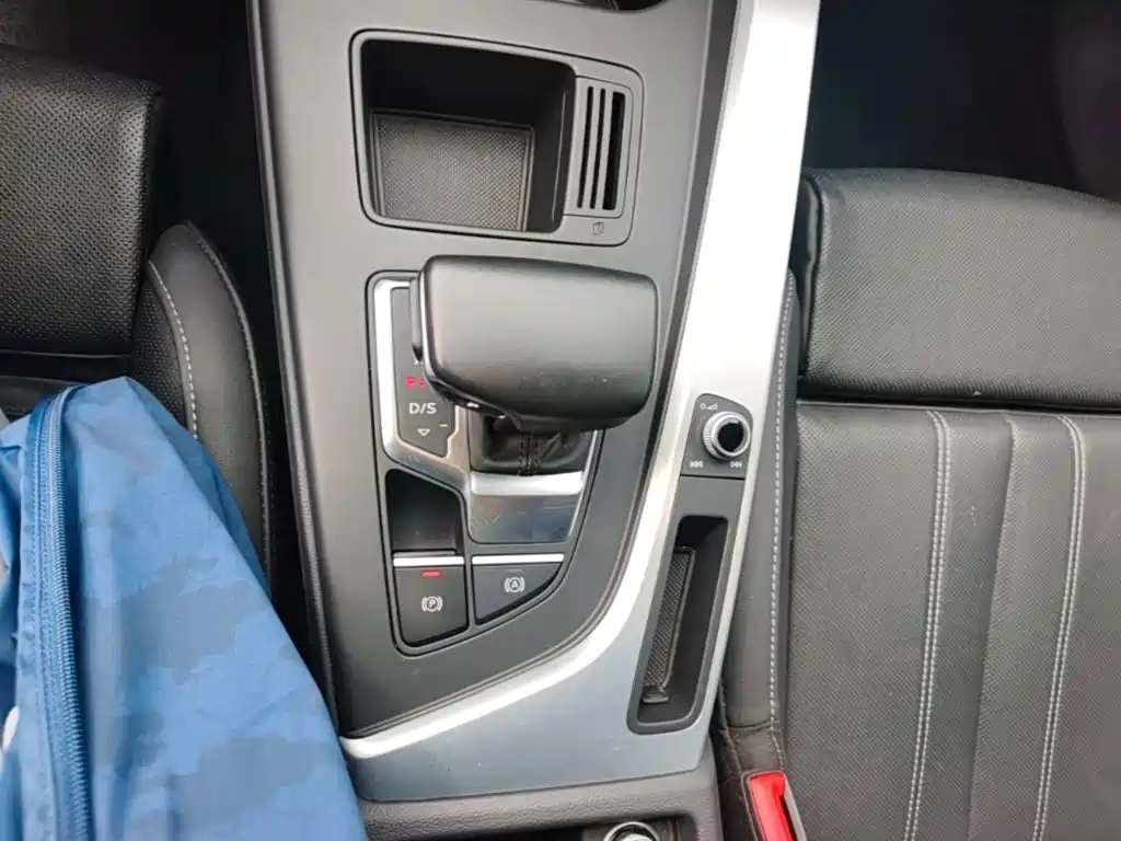 Audi A4L — миниатюра 14
