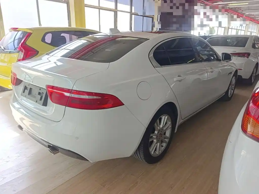 Jaguar XEL — миниатюра 7