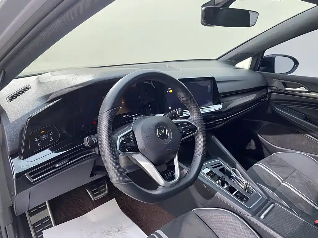 Volkswagen Golf 2023 280TSI DSG R-Line