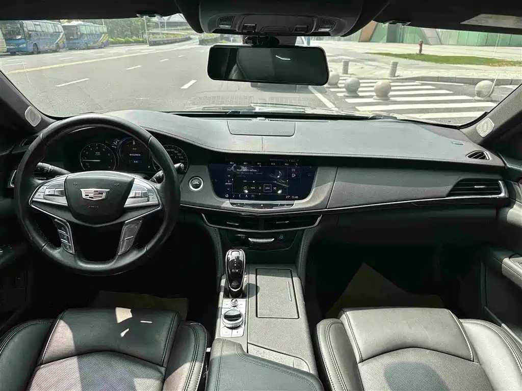 Cadillac CT6 — миниатюра 5