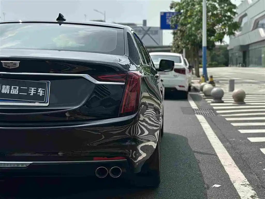 Cadillac CT6 — миниатюра 11