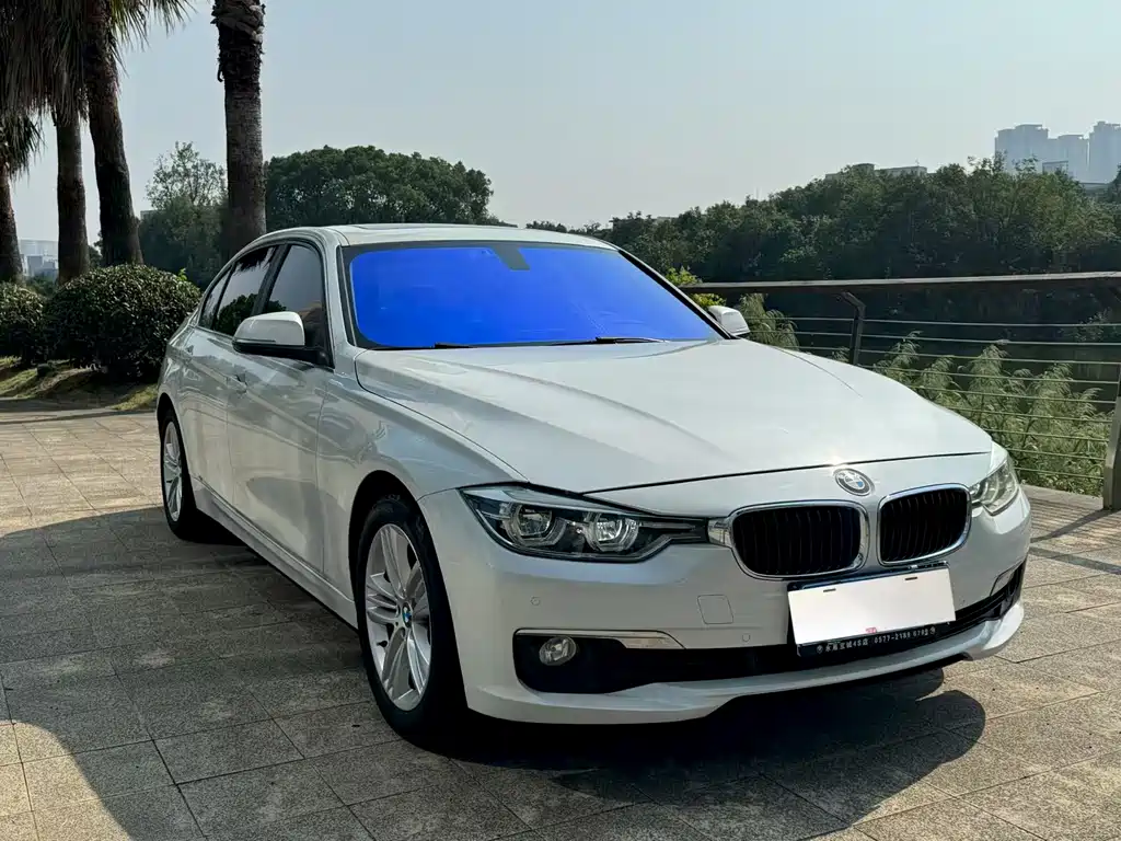 BMW 3 Series — миниатюра 3