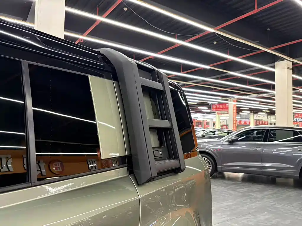 Land Rover Defender — миниатюра 13