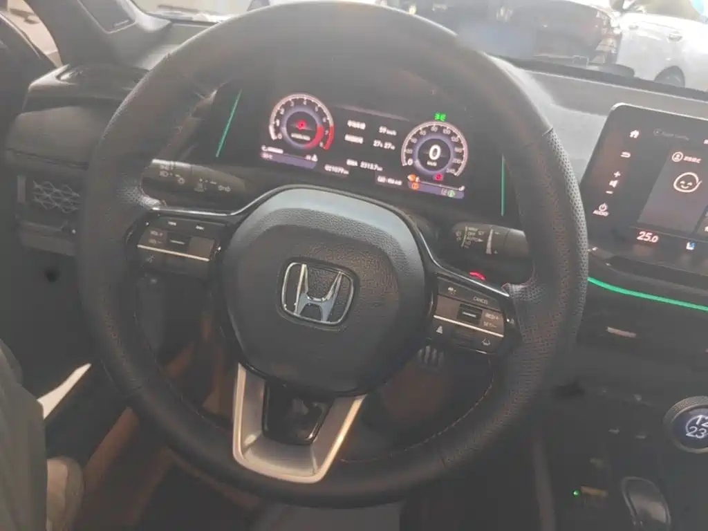Honda Accord — миниатюра 11