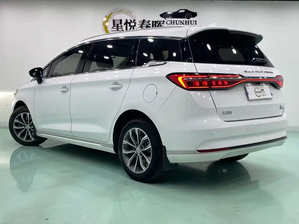 BYD MAX — миниатюра 7