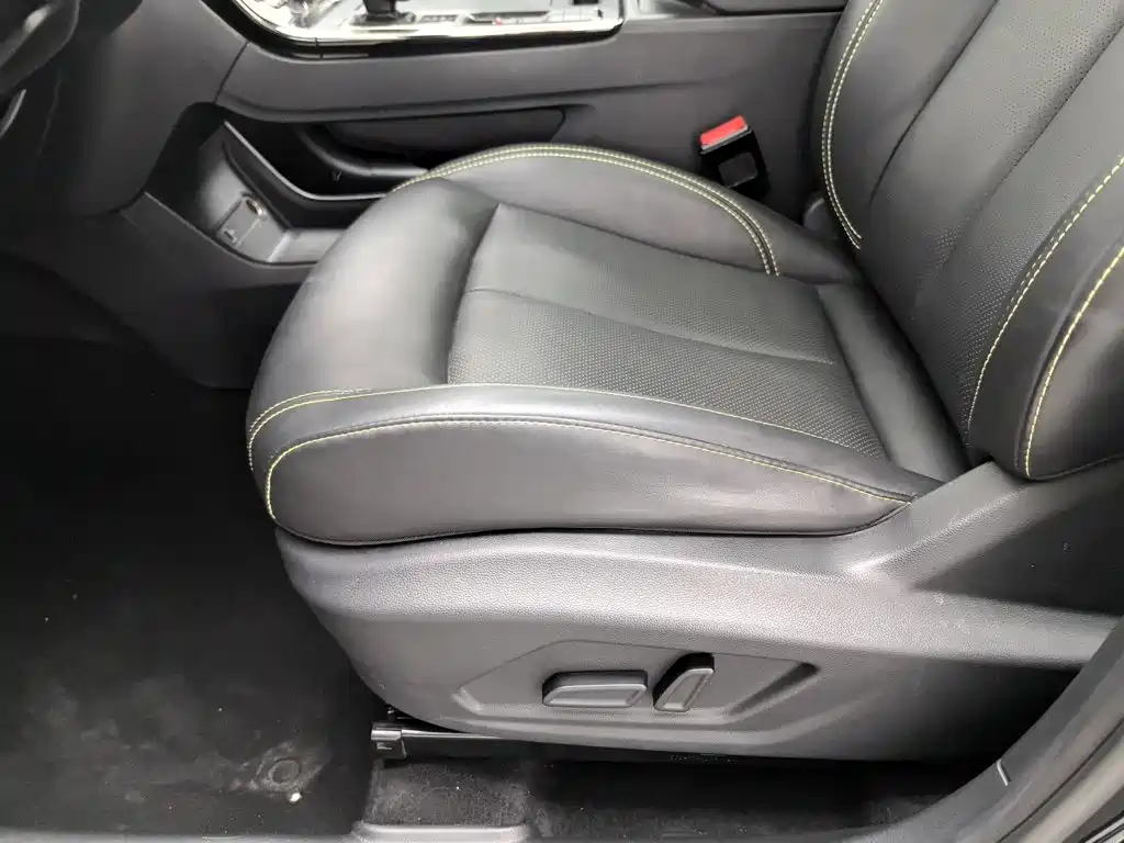 Roewe RX5 — миниатюра 20