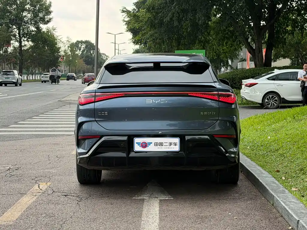 BYD Sealion 07 EV — миниатюра 5