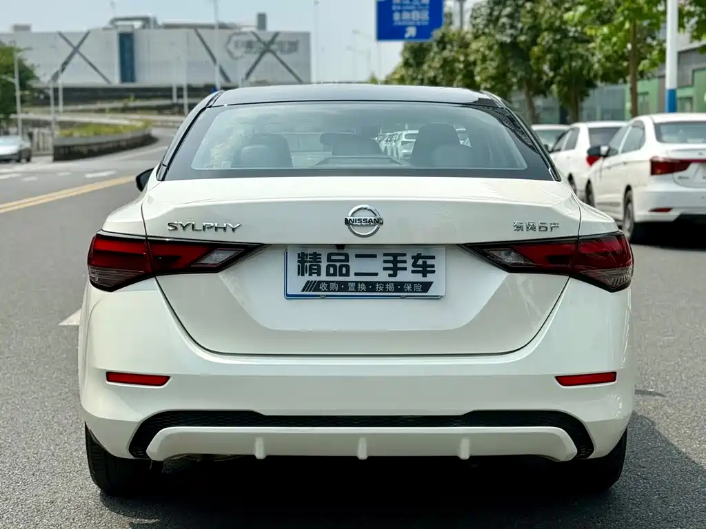 Nissan Sylphy — миниатюра 8