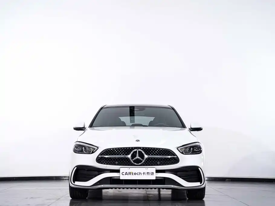 Mercedes-Benz C-Class — миниатюра 3