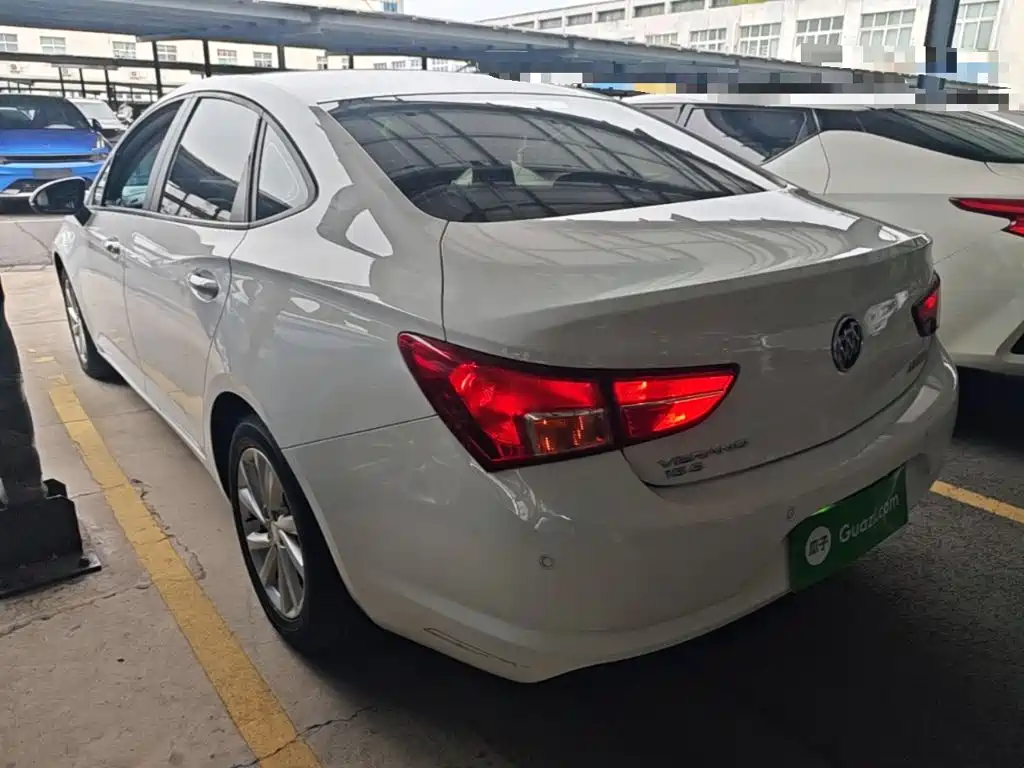 Buick Verano — миниатюра 5