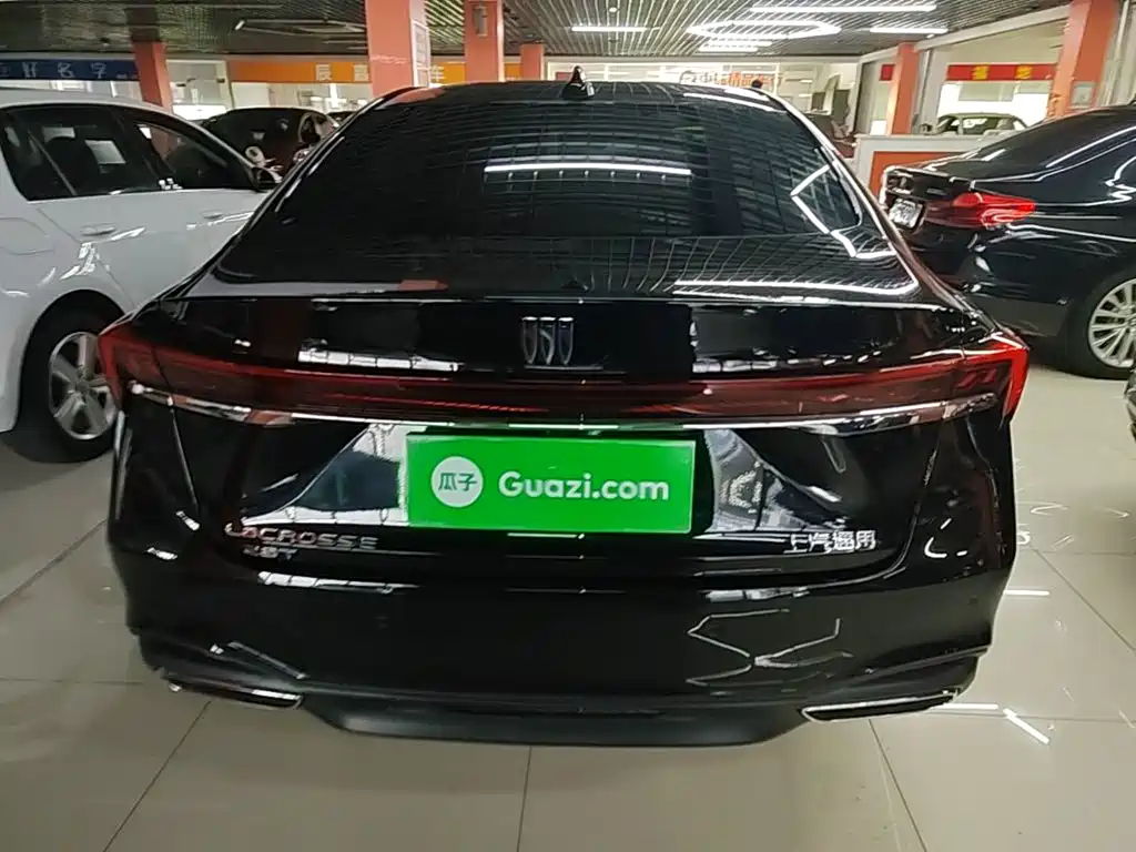 Buick LaCrosse — миниатюра 6