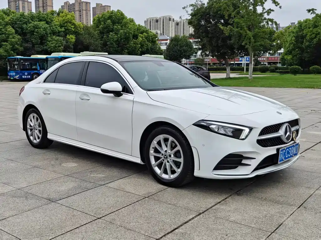 Mercedes-Benz A-Class — миниатюра 3