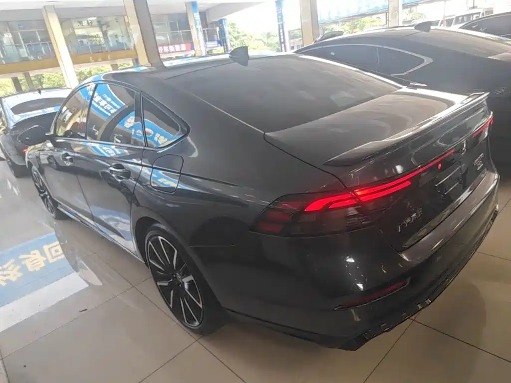Honda Accord — миниатюра 5