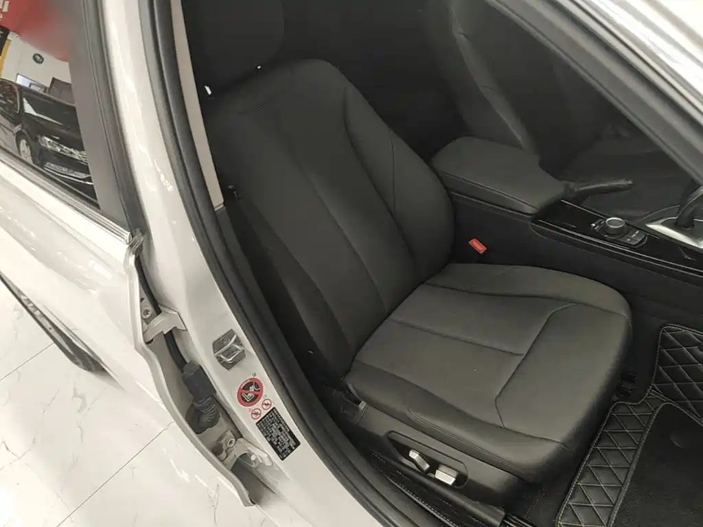 BMW 3 Series — миниатюра 25