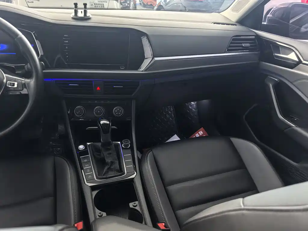 Volkswagen Sagitar — миниатюра 7