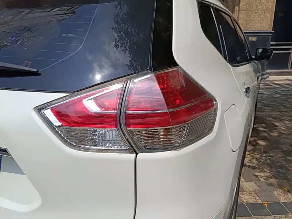 Nissan X-Trail — миниатюра 8