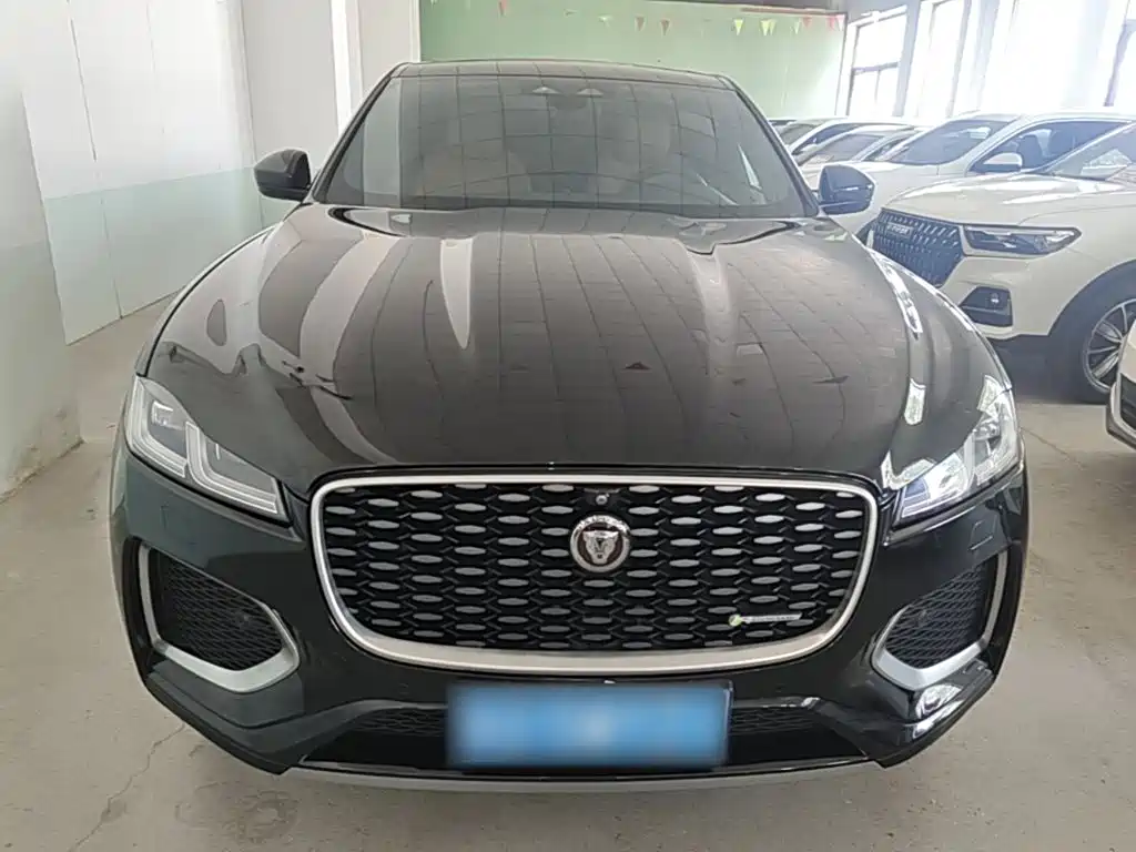 Jaguar F-PACE — миниатюра 3