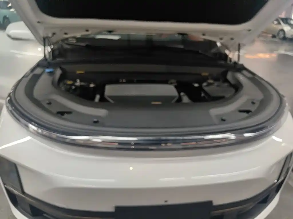 Li Auto Li L8 — миниатюра 20