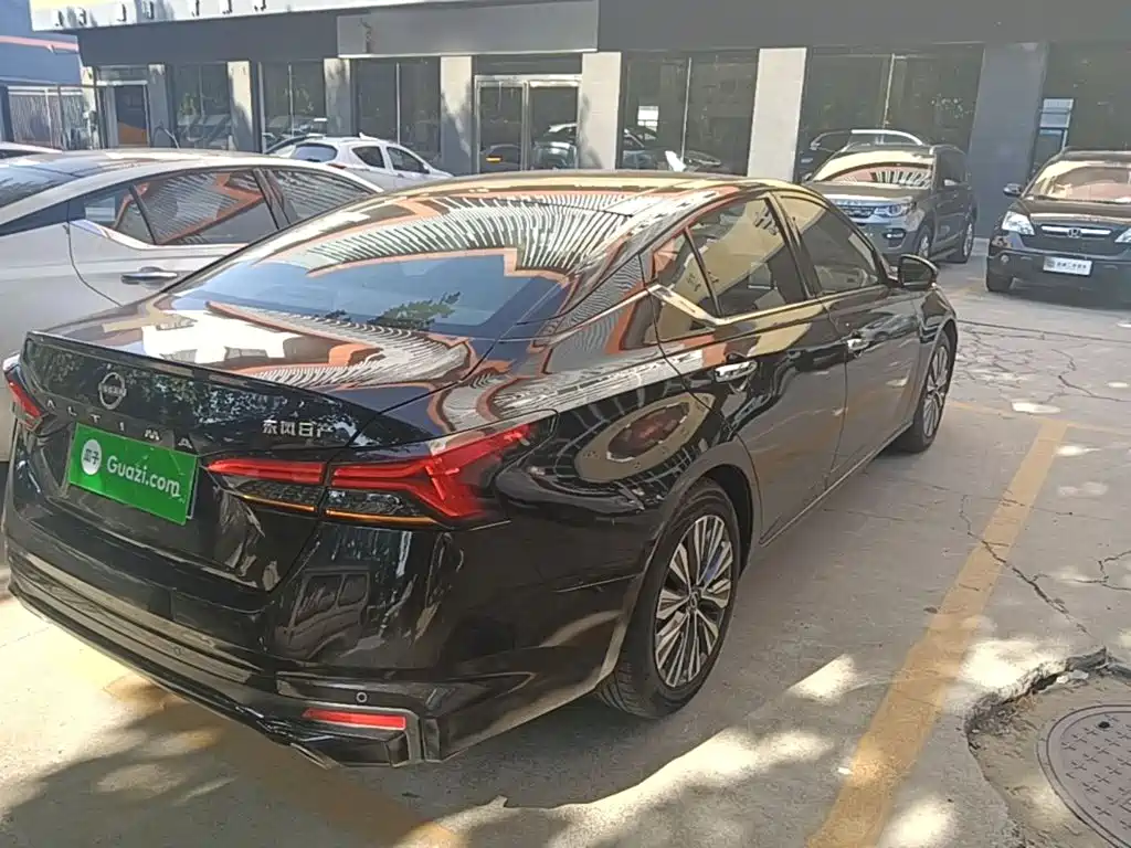 Nissan Teana — миниатюра 7
