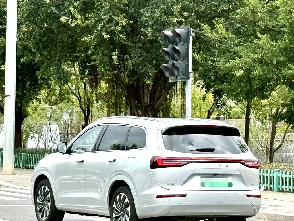AITO AITO M7 — миниатюра 9